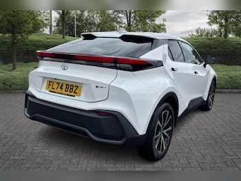 Used Toyota C-HR 2024 for sale - 75770760: Photo