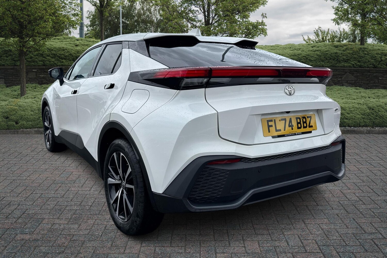 Used Toyota C-HR 2024 for sale - 75770760: Photo 4