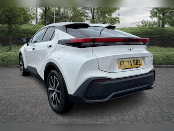 Used Toyota C-HR 2024 for sale - 75770760: Photo