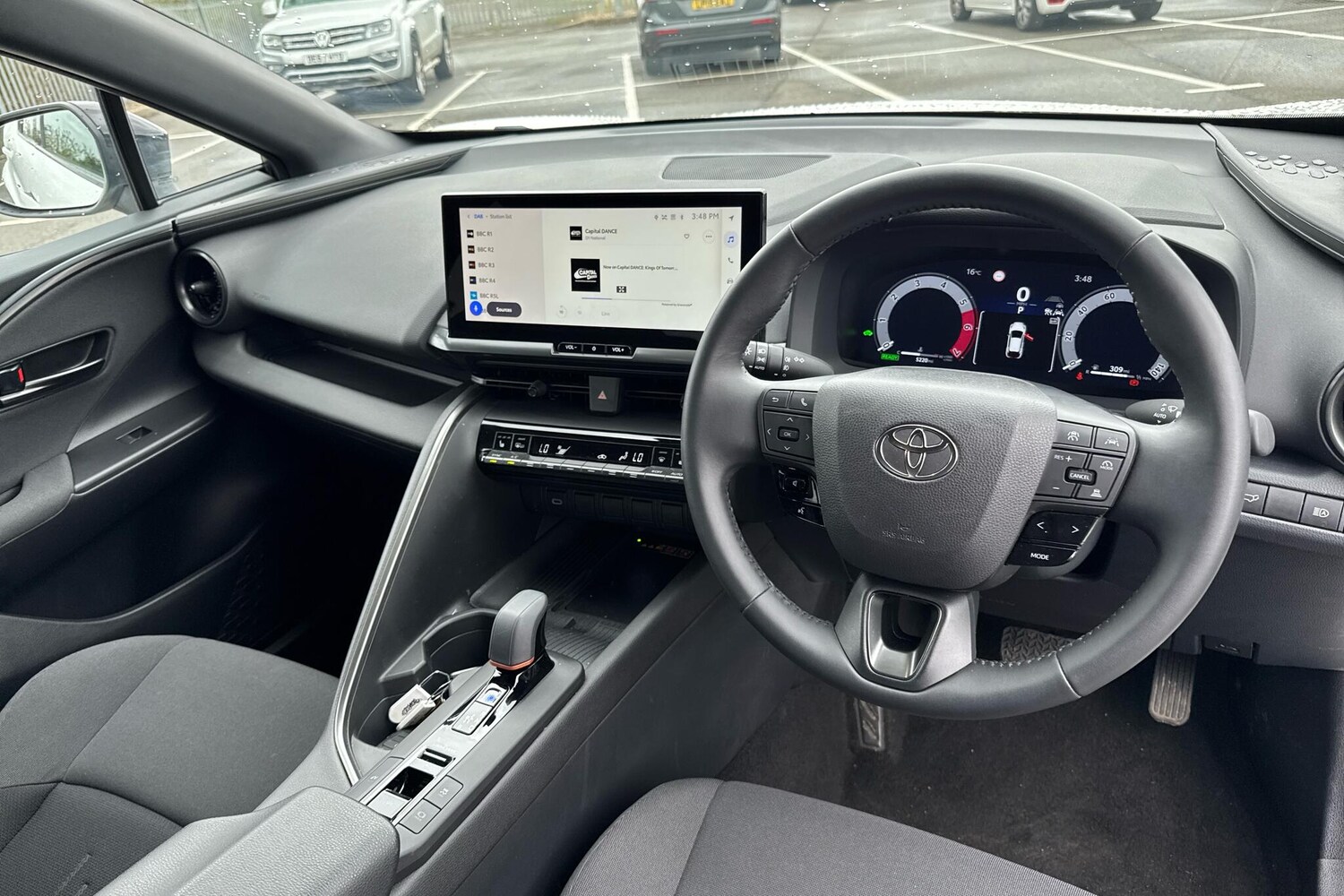 Used Toyota C-HR 2024 for sale - 75770760: Photo 5