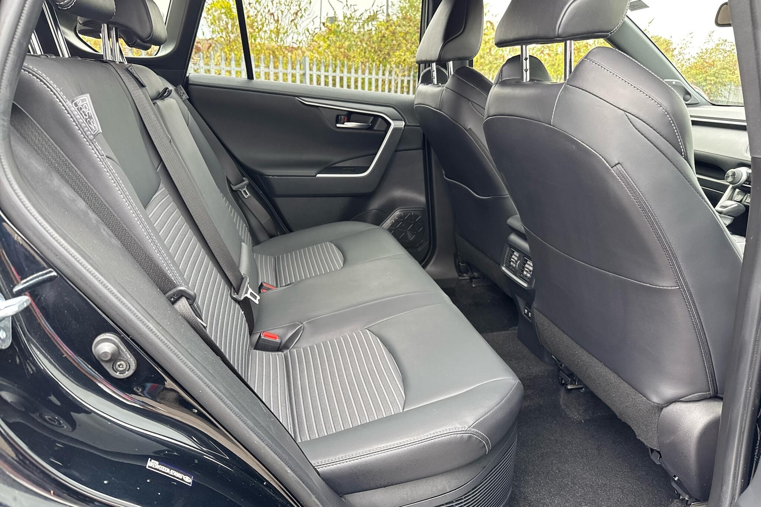 Used Toyota RAV4 2022 for sale - 76523236: Photo 13