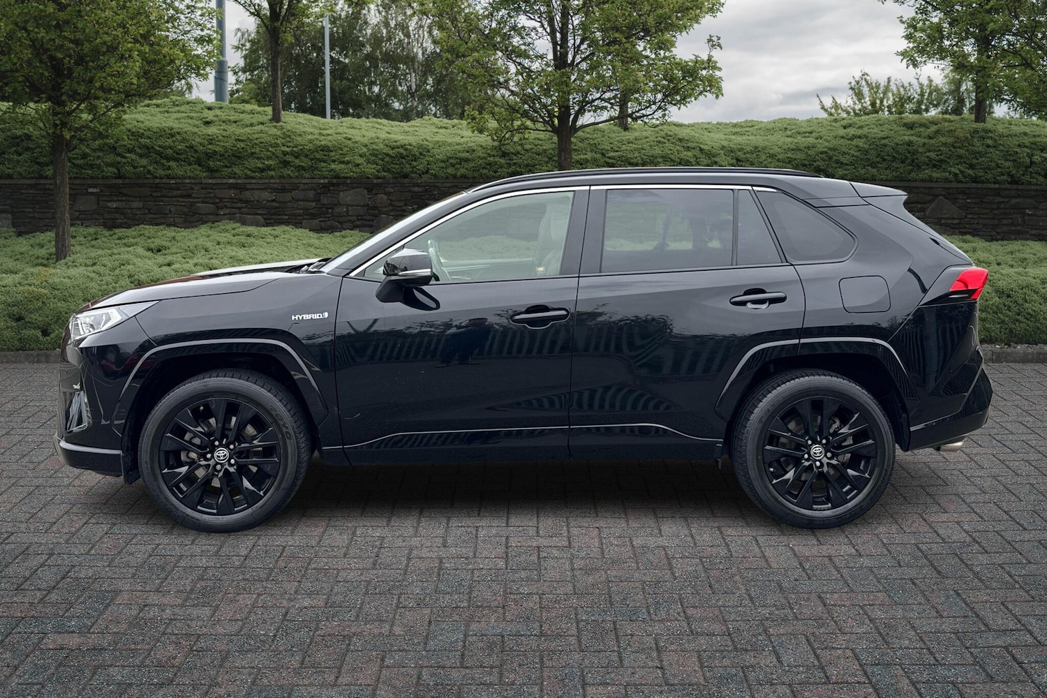 Used Toyota RAV4 2022 for sale - 76523236: Photo 17