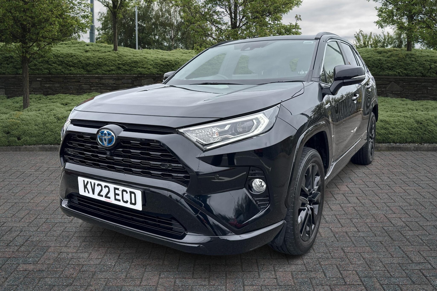 Used Toyota RAV4 2022 for sale - 76523236: Photo 3