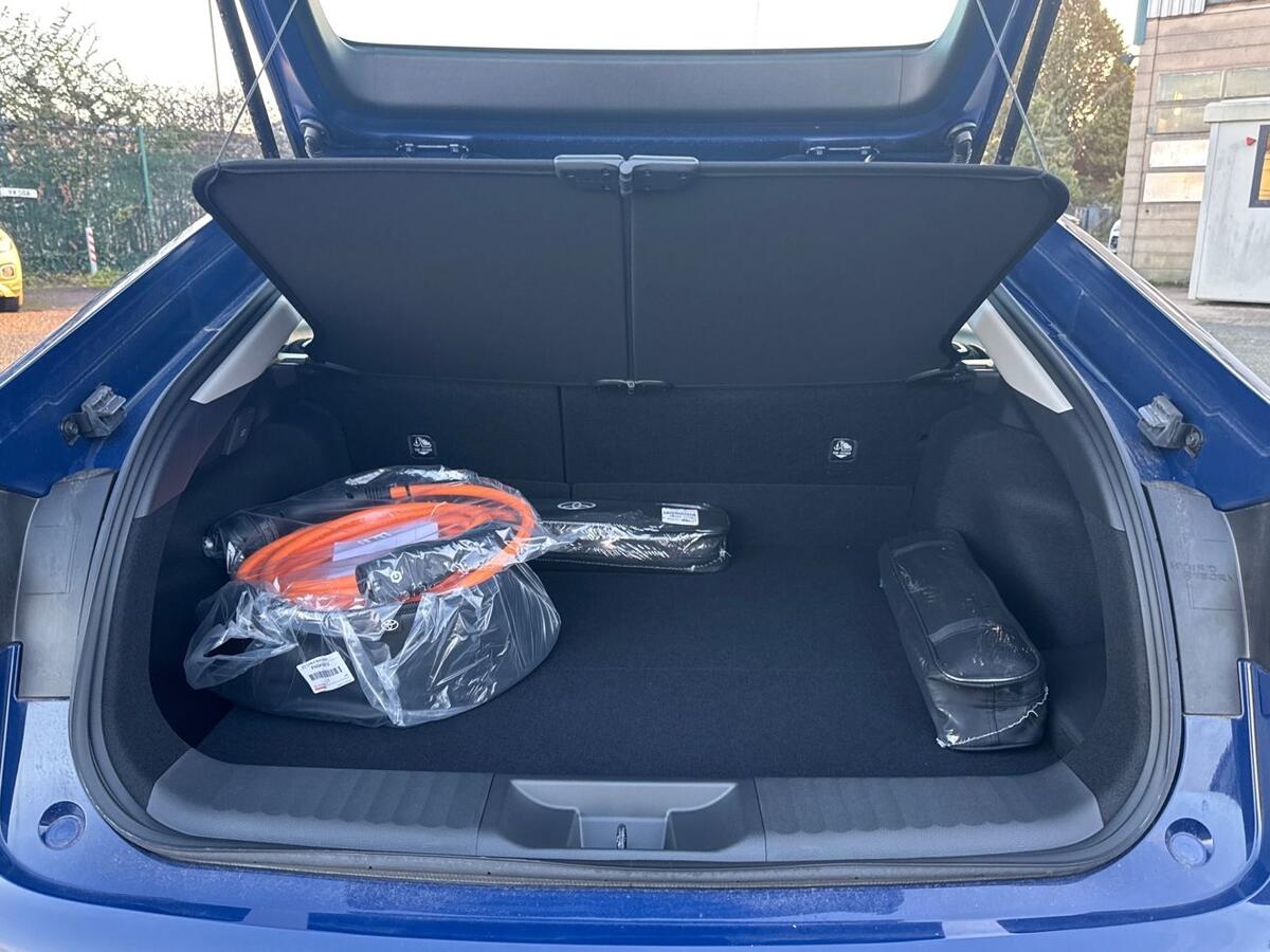 Used Toyota Prius 2025 for sale - 77013659: Photo 10