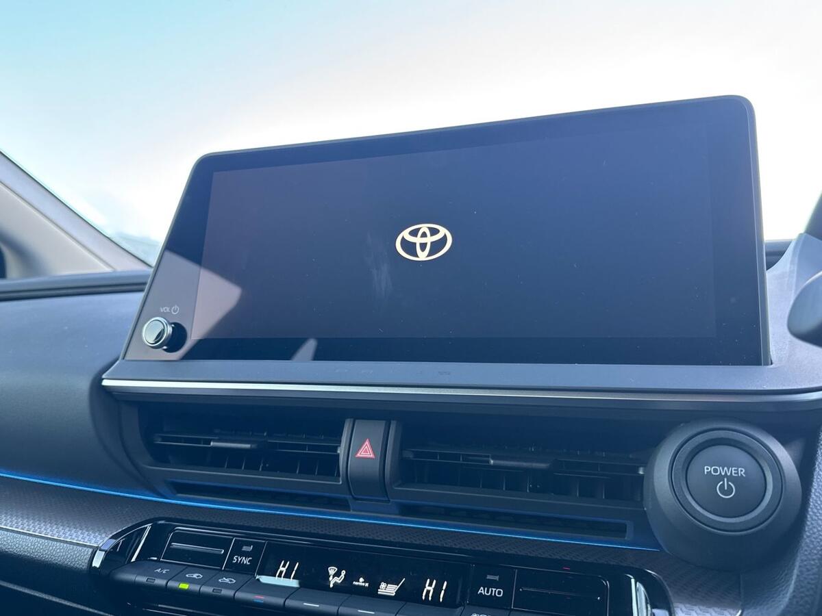 Used Toyota Prius 2025 for sale - 77013659: Photo 11