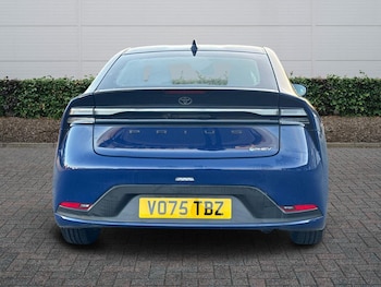 Used Toyota Prius 2025 for sale - 77013659: Photo