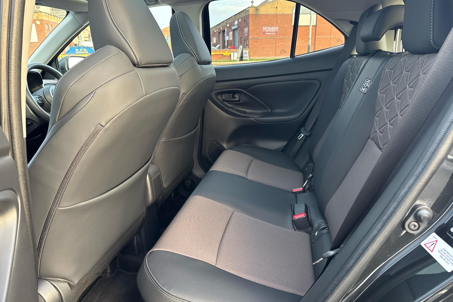 Used Toyota Yaris 2024 for sale - 76359765: Photo 12