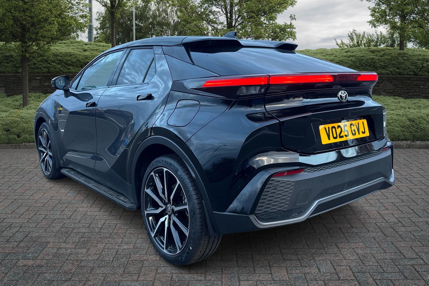 Used Toyota C-HR 2025 for sale - 76514481: Photo 4