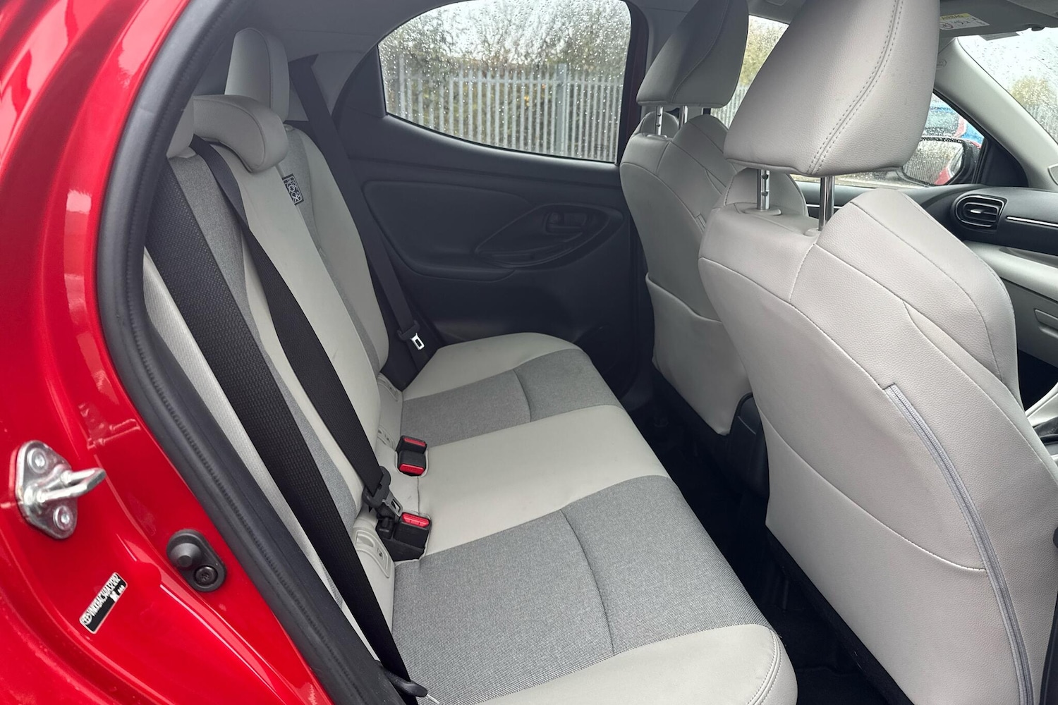 Used Toyota Yaris 2023 for sale - 76514442: Photo 13