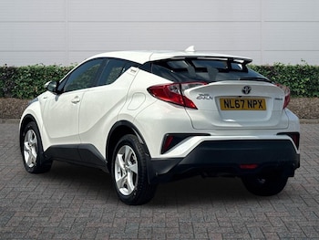 Used Toyota C-HR 2017 for sale - 79389511: Photo