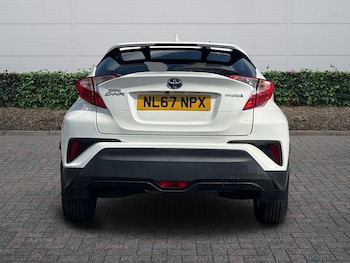 Used Toyota C-HR 2017 for sale - 79389511: Photo