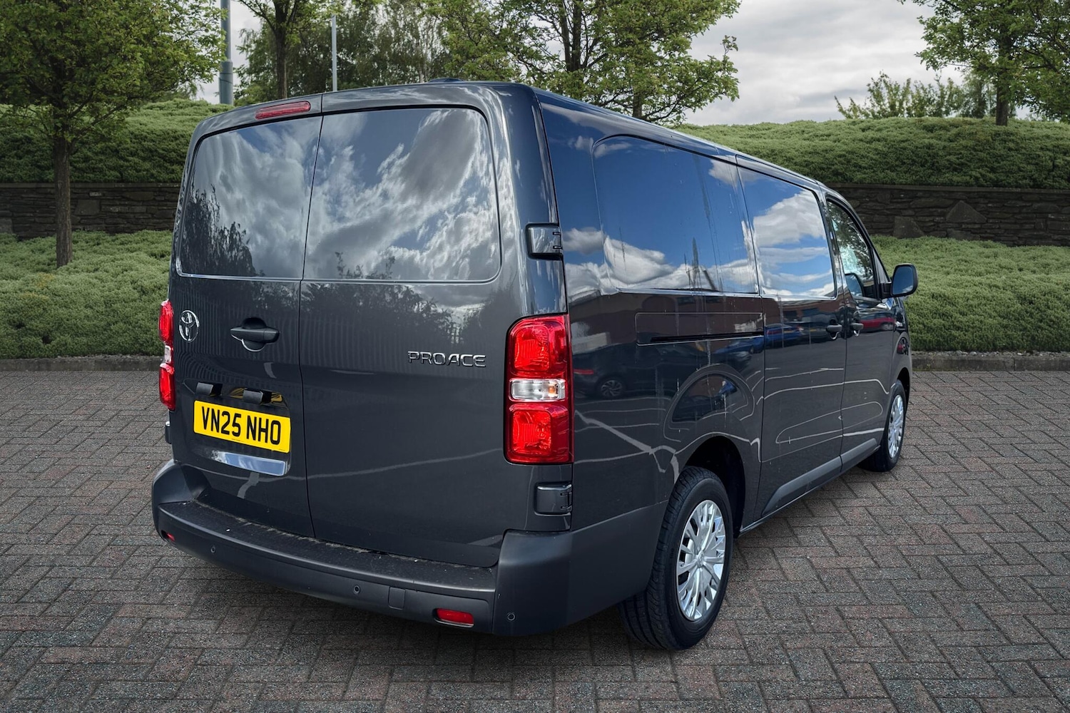 Used Toyota ProAce 2025 for sale - 76837605: Photo 2