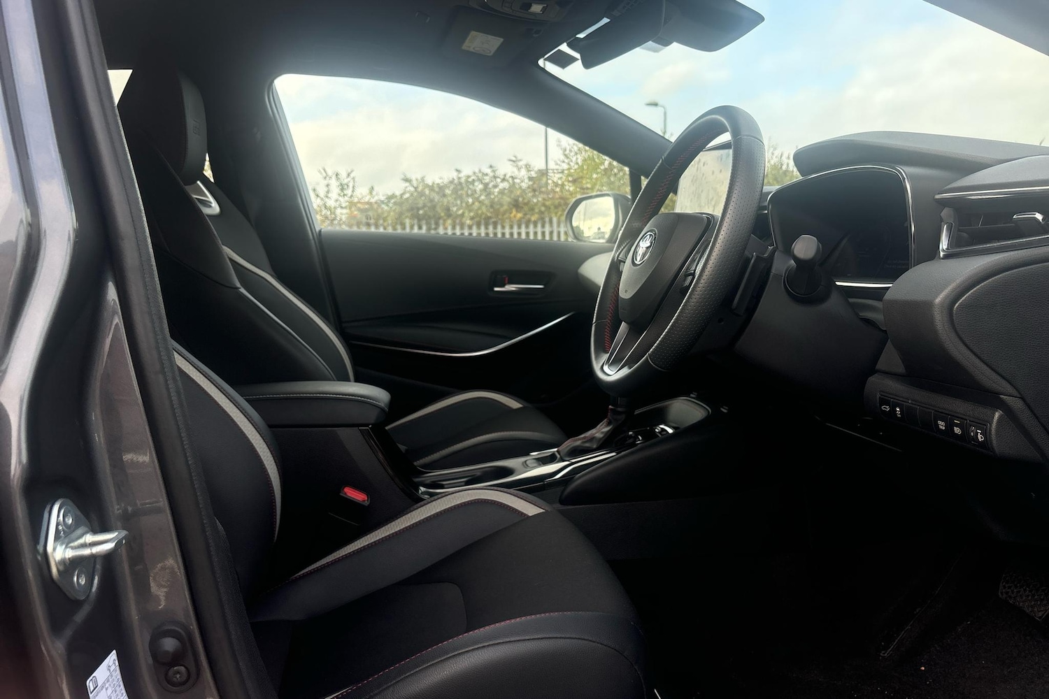 Used Toyota Corolla 2024 for sale - 77332549: Photo 11