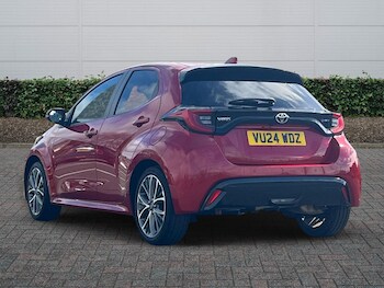 Used Toyota Yaris 2024 for sale - 77971355: Photo