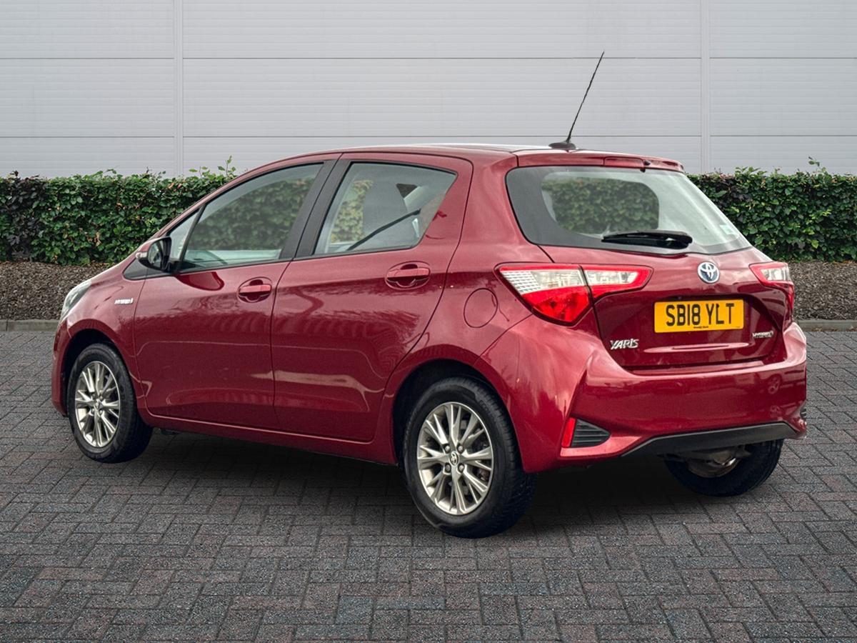 Used Toyota Yaris 2018 for sale - 77205043: Photo 2