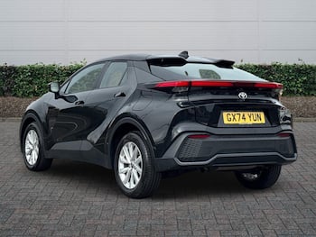 Used Toyota C-HR 2024 for sale - 79510338: Photo