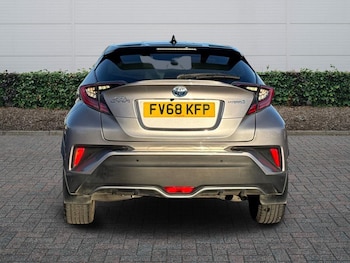 Used Toyota C-HR 2019 for sale - 77013461: Photo