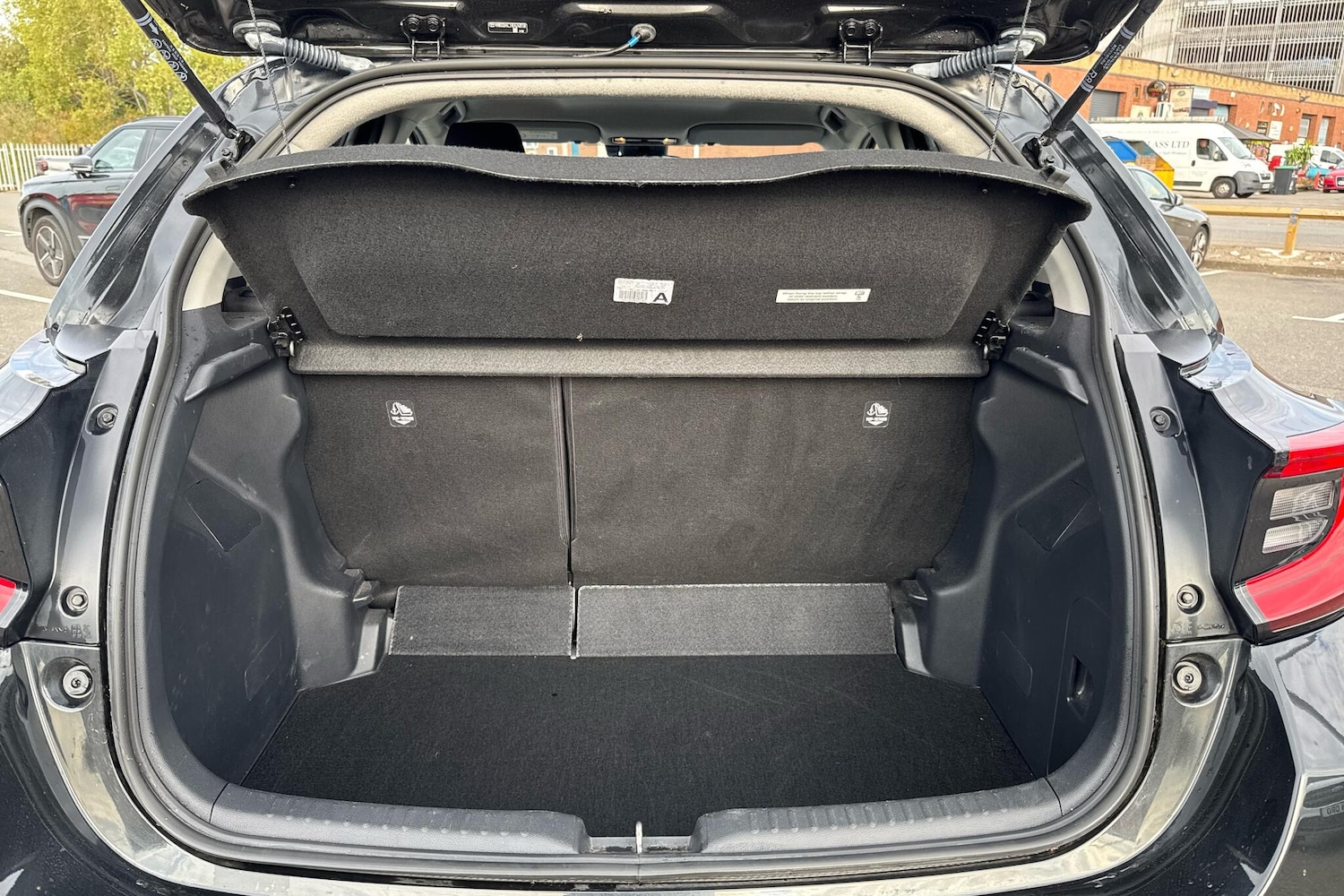 Used Toyota Yaris 2022 for sale - 76086097: Photo 14