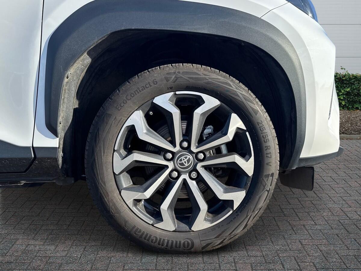 Used Toyota Yaris Cross 2023 for sale - 77725297: Photo 6