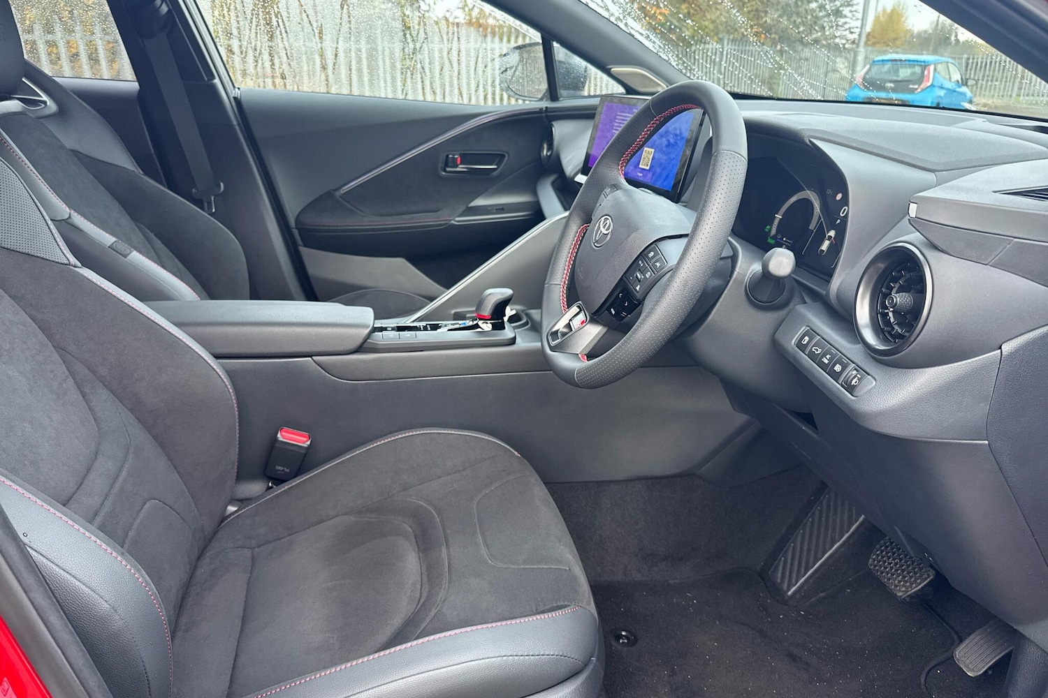 Used Toyota C-HR 2025 for sale - 76514480: Photo 11