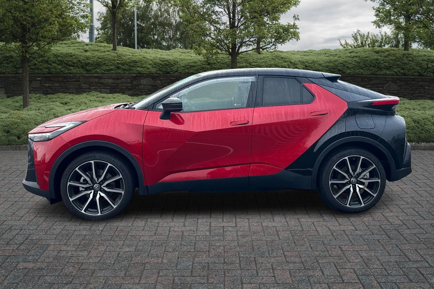 Used Toyota C-HR 2025 for sale - 76514480: Photo 17