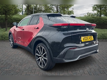 Used Toyota C-HR 2025 for sale - 76514480: Photo