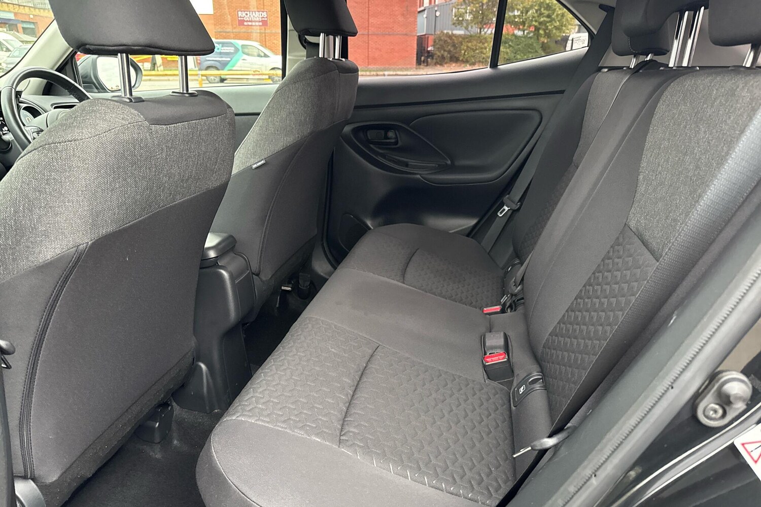 Used Toyota Yaris 2023 for sale - 76025872: Photo 12