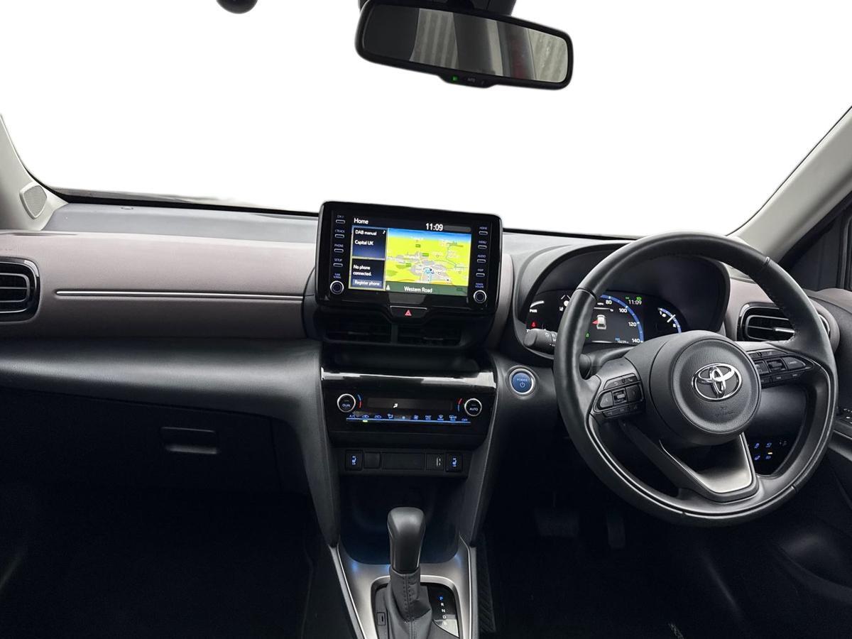 Used Toyota Yaris Cross 2022 for sale - 77013636: Photo 8