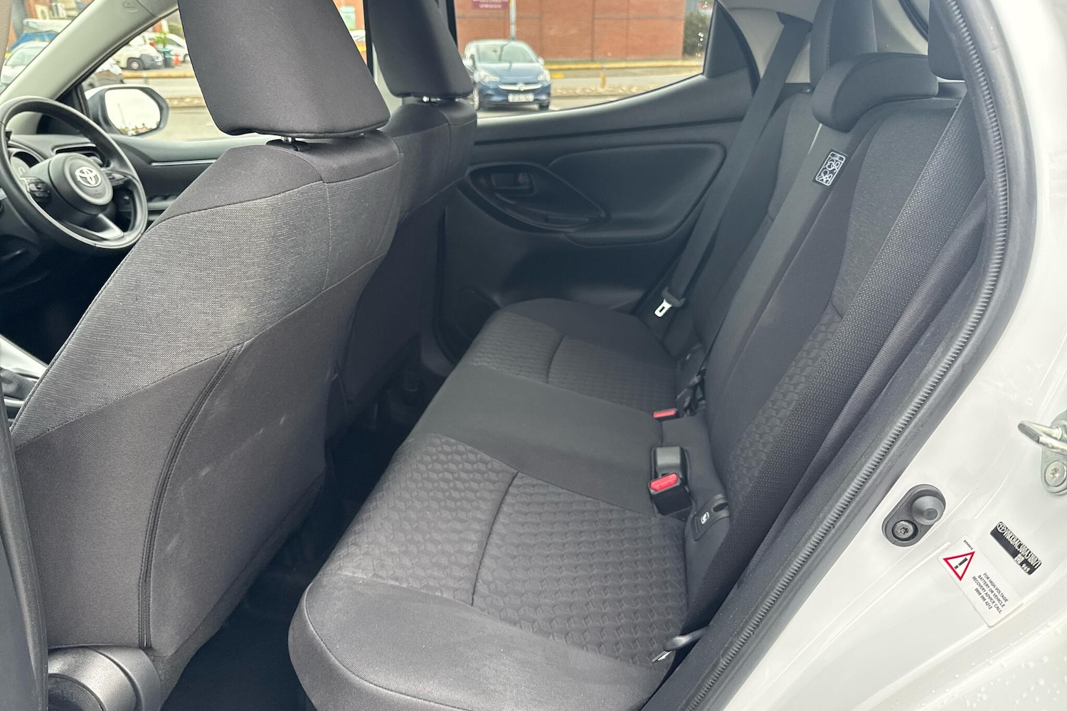 Used Toyota Yaris 2024 for sale - 77124354: Photo 12