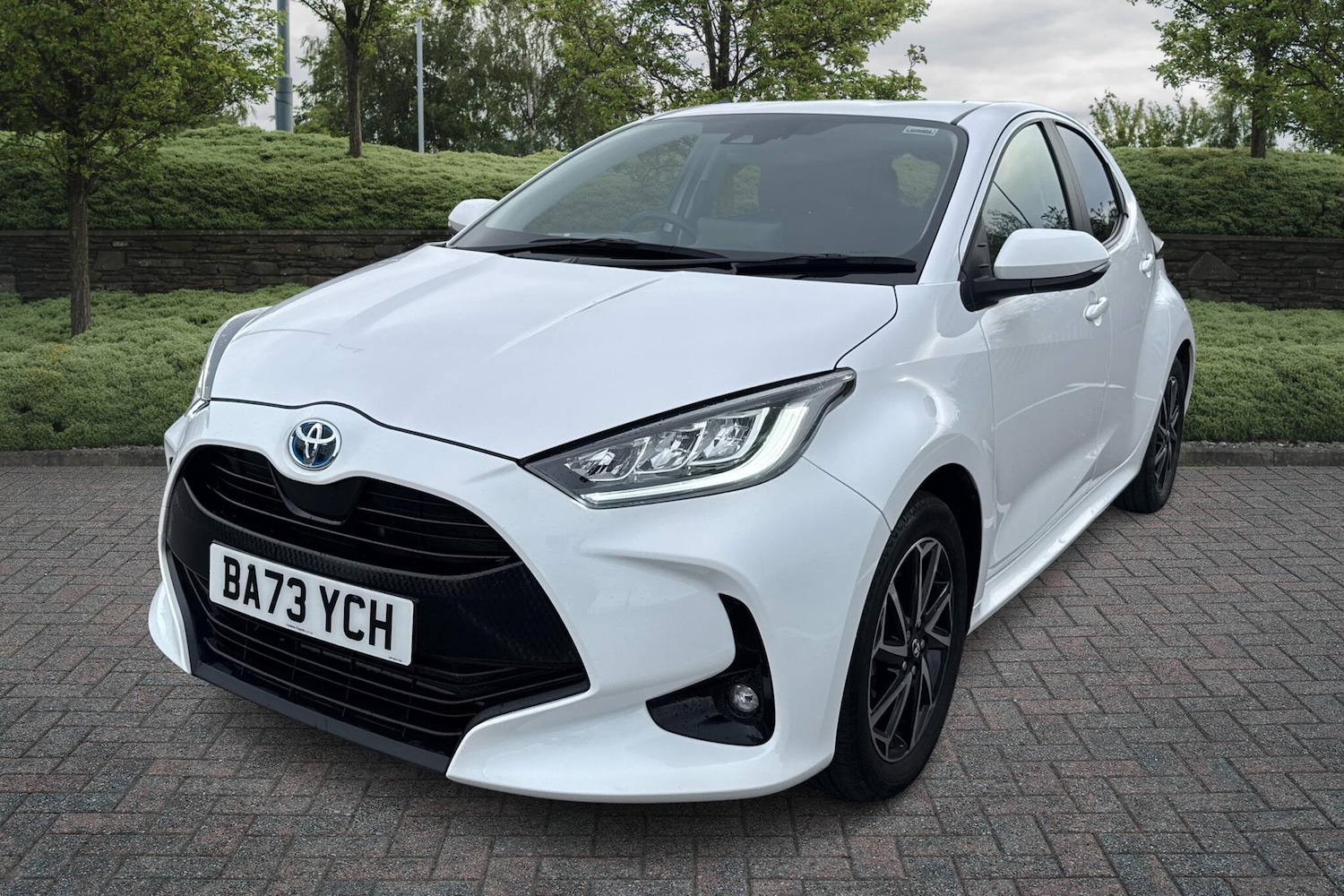 Used Toyota Yaris 2024 for sale - 77124354: Photo 3