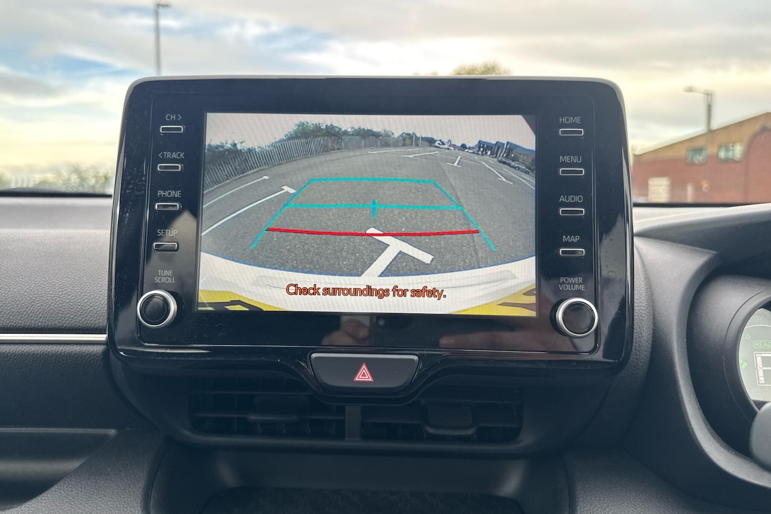 Used Toyota Yaris 2024 for sale - 77124354: Photo 8