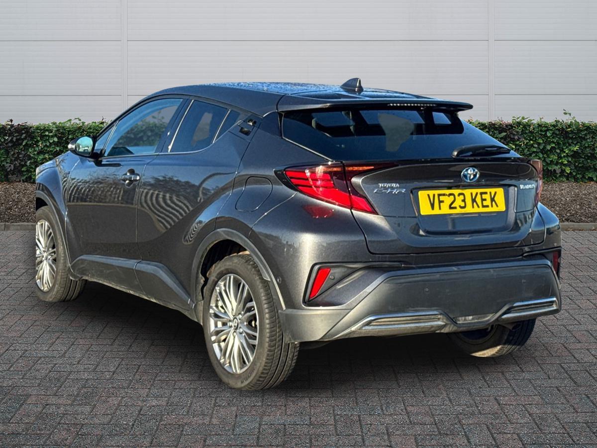 Used Toyota C-HR 2023 for sale - 76359812: Photo 2