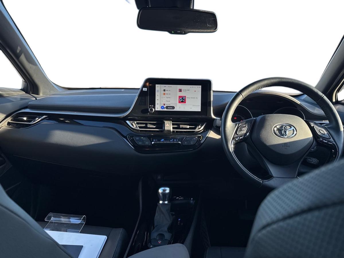 Used Toyota C-HR 2023 for sale - 76359812: Photo 8