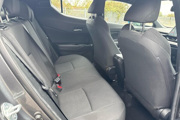 Used Toyota C-HR 2019 for sale - 76154379: Photo 13
