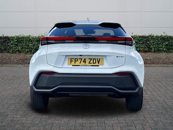 Used Toyota C-HR 2024 for sale - 79427364: Photo