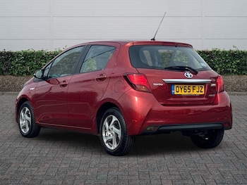 Used Toyota Yaris 2015 for sale - 79363316: Photo