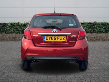 Used Toyota Yaris 2015 for sale - 79363316: Photo