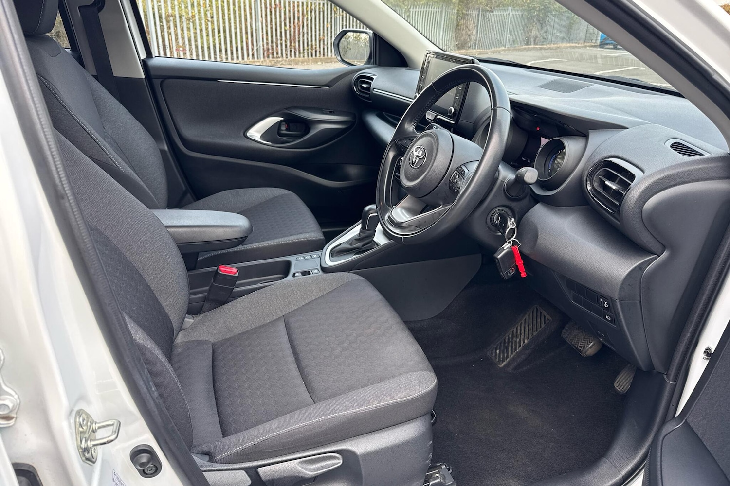 Used Toyota Yaris 2022 for sale - 76400276: Photo 11