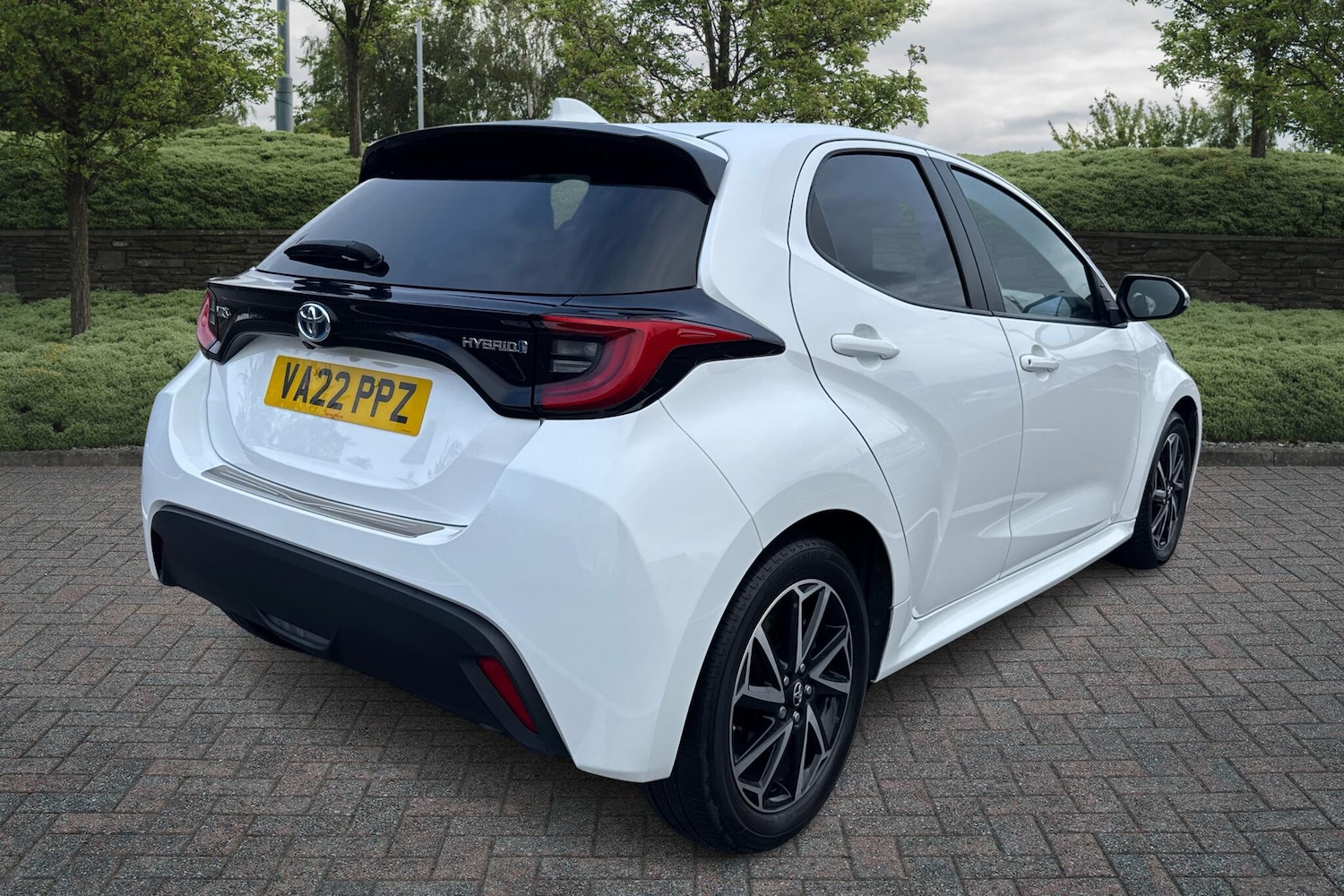 Used Toyota Yaris 2022 for sale - 76400276: Photo 2