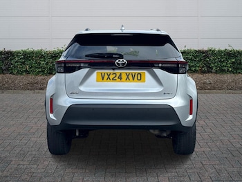 Used Toyota Yaris 2024 for sale - 79094544: Photo