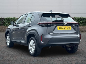 Used Toyota Yaris 2024 for sale - 77725311: Photo