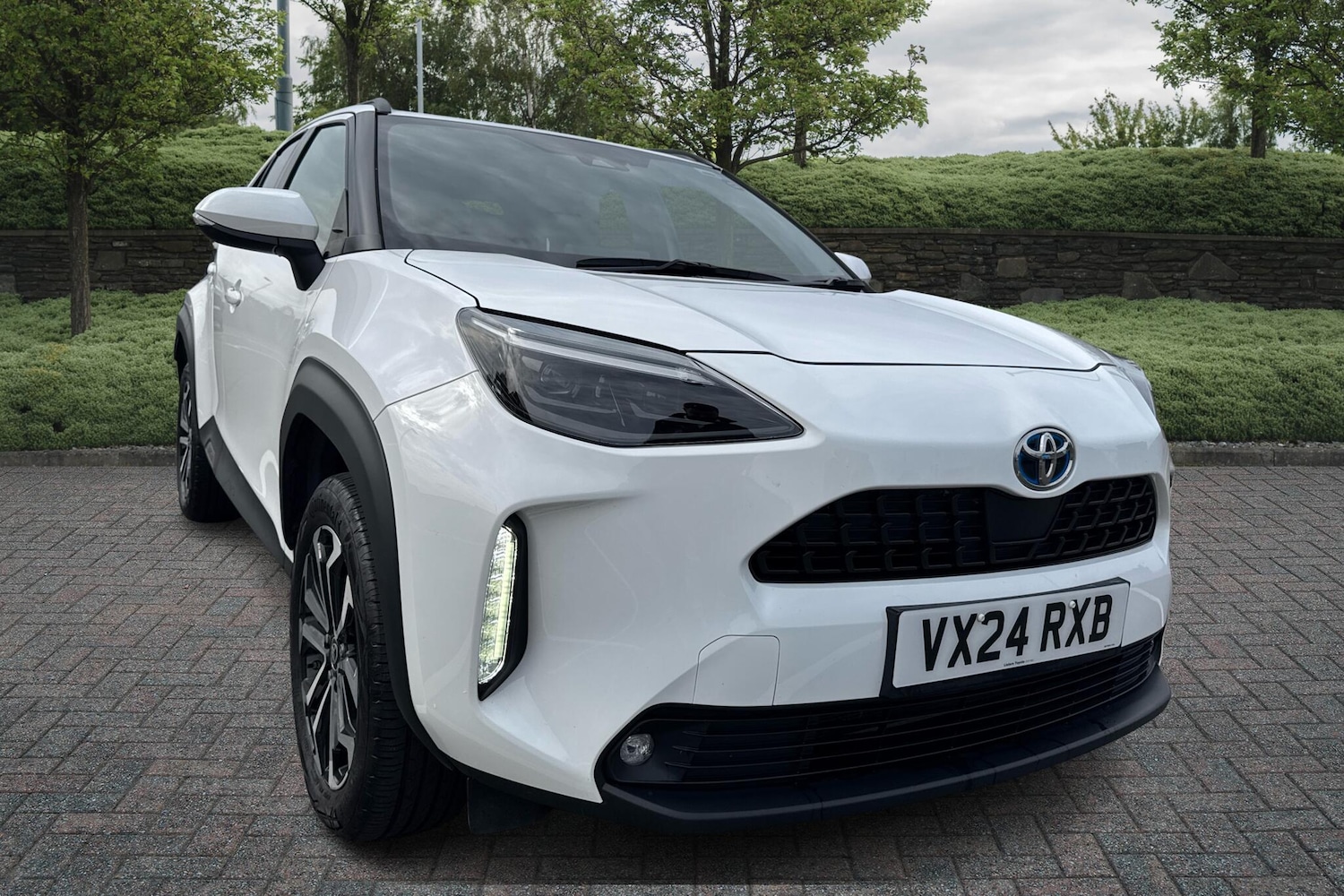 Used Toyota Yaris 2024 for sale - 76073834: Photo 1