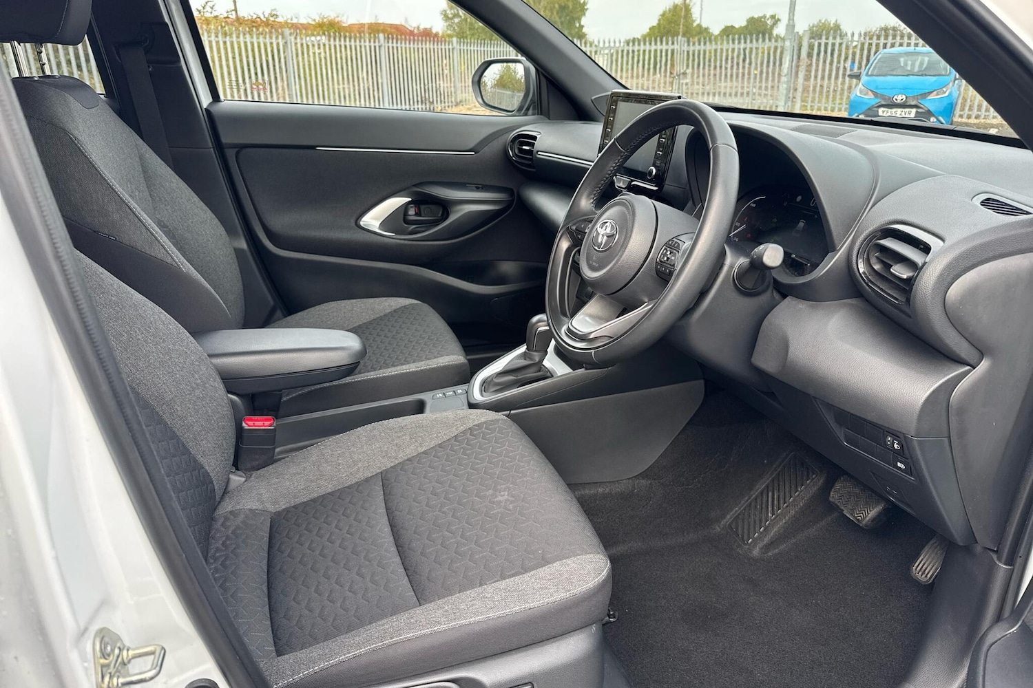 Used Toyota Yaris 2024 for sale - 76073834: Photo 11