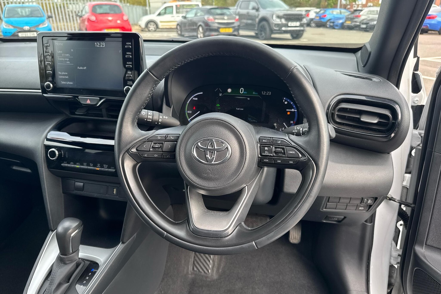 Used Toyota Yaris 2024 for sale - 76073834: Photo 6