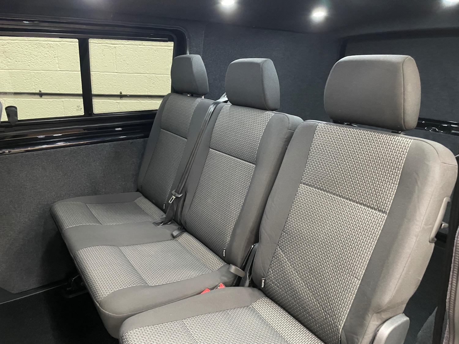 Used Volkswagen Transporter 2021 for sale - 76036023: Photo 22