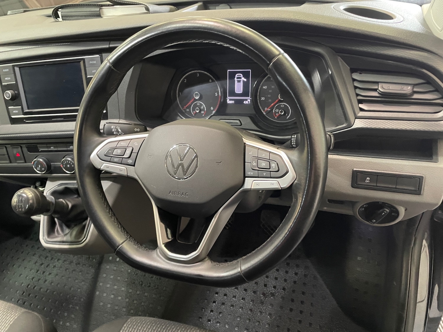 Used Volkswagen Transporter 2021 for sale - 76036023: Photo 30