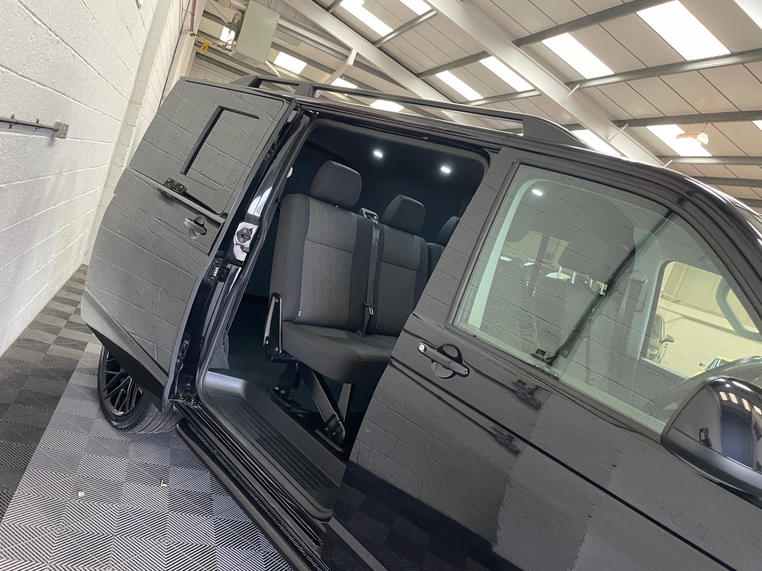 Used Volkswagen Transporter 2021 for sale - 76036023: Photo 8