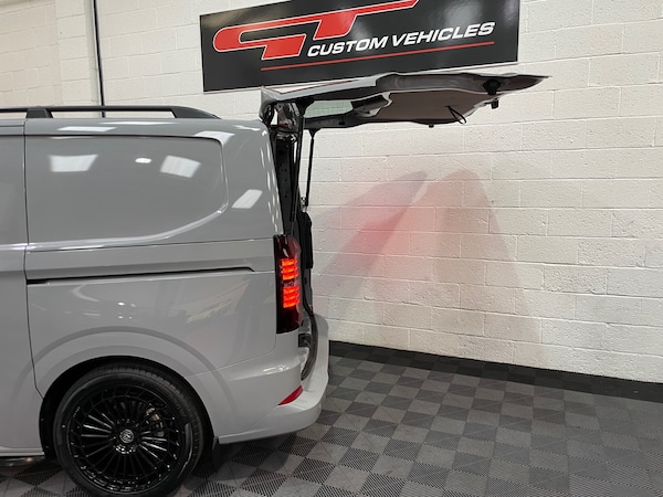 Used Volkswagen Transporter 2025 for sale - 76160941: Photo 17