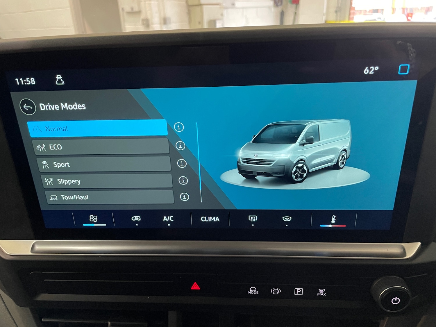 Used Volkswagen Transporter 2025 for sale - 76160941: Photo 29