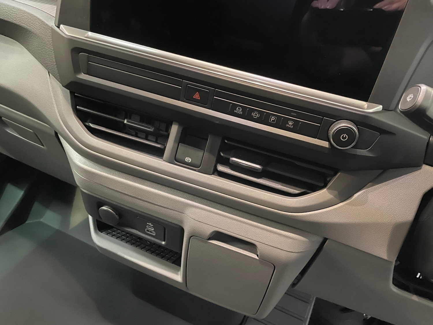 Used Volkswagen Transporter 2025 for sale - 76160941: Photo 33